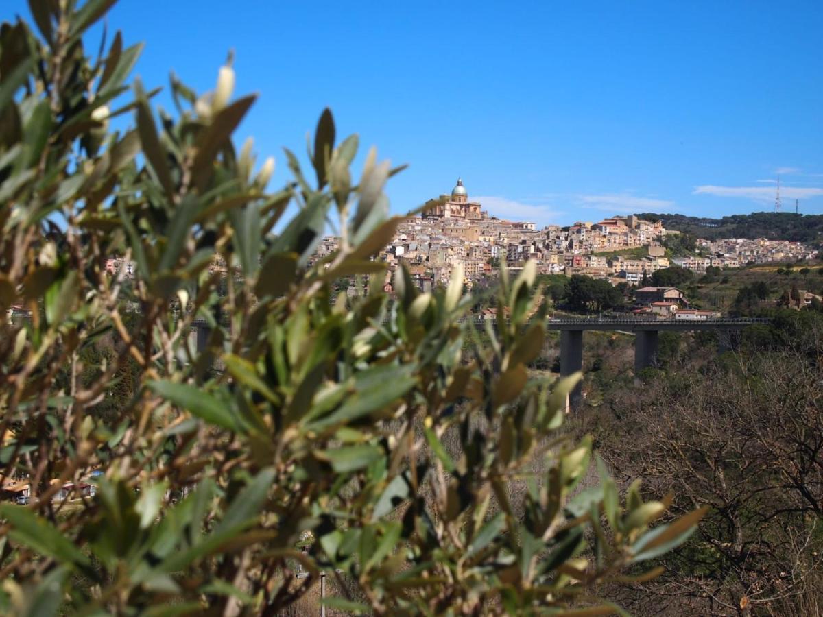 Panorama Suite Piazza Armerina Exterior foto