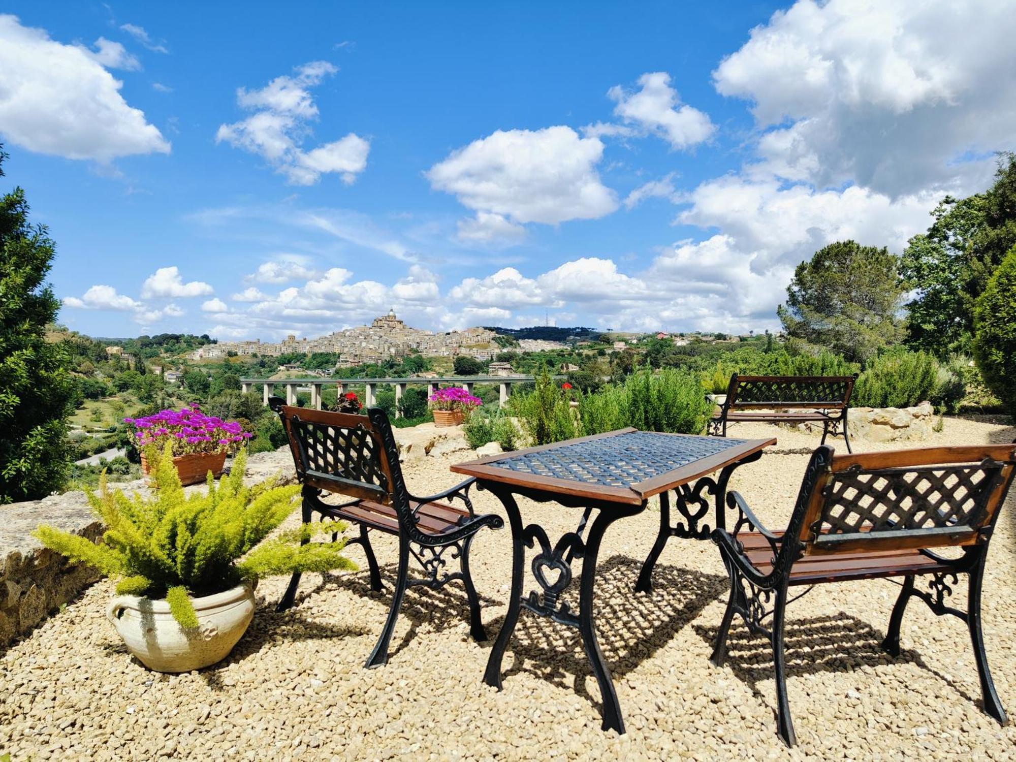 Panorama Suite Piazza Armerina Exterior foto